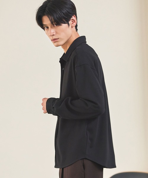 ESSENTIALS WARDROBE(エッセンシャルワードローブ)の「ミクロリブプリーツ長袖ボタンシャツ(シャツ/ブラウス・メンズ・グレー/ブラック/ホワイト・L/M/S/XL)」の19枚目の写真