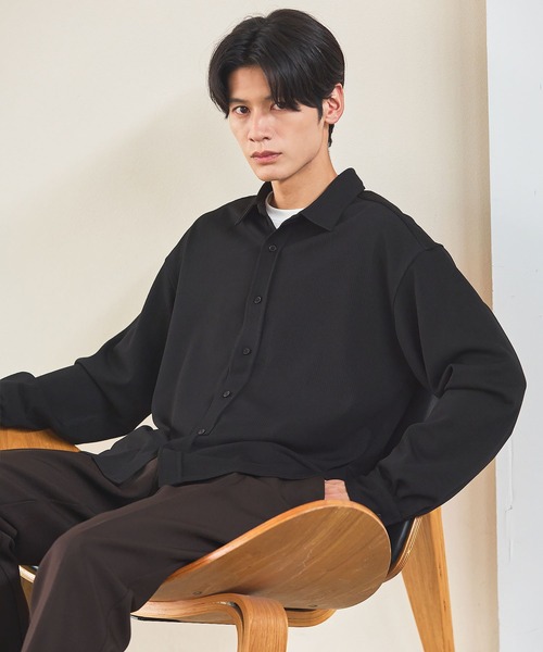 ESSENTIALS WARDROBE(エッセンシャルワードローブ)の「ミクロリブプリーツ長袖ボタンシャツ(シャツ/ブラウス・メンズ・グレー/ブラック/ホワイト・L/M/S/XL)」の20枚目の写真