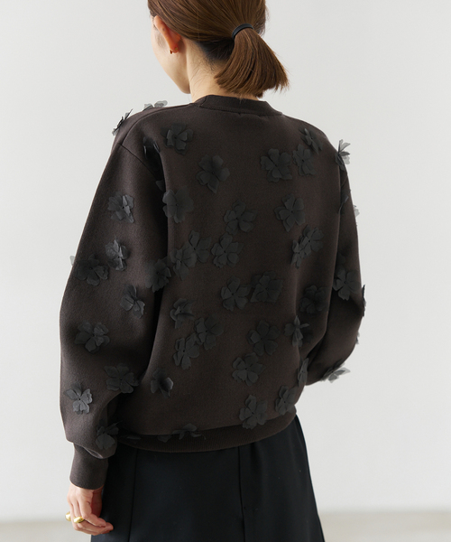 VERMEIL par iena(ヴェルメイユパーイエナ)の「petal knit プルオーバー(ニット/セーター・レディース・ブラウン/ブラック・FREE)」の12枚目の写真