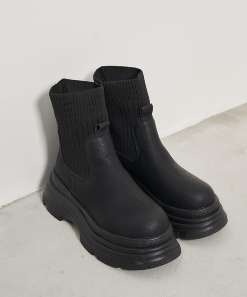 Auntie Rosa Holiday（アンティローザホリデー）の「リブサイドゴアブーツ（ブーツ・レディース・ブラック・39/37）」の6枚目の写真