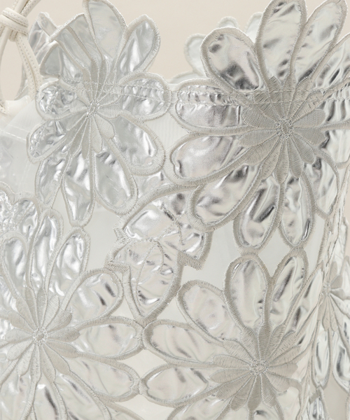 JOINT WORKS(ジョイントワークス)の「HEY! Mrs ROSE/ヘイ!ミセスローズ フラワーシシュウトート 212-140501(トートバッグ・レディース・ブラック/シルバー/ホワイト・FREE)」の16枚目の写真