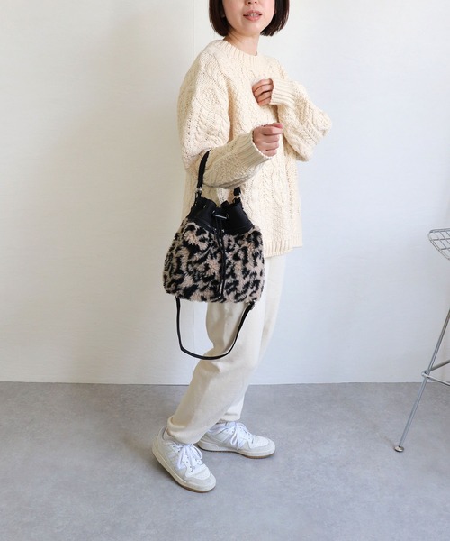 T・S・L（ティーエスエル）の「ボア2wayショルダーバッグ（ショルダーバッグ・レディース・チャコールグレー/レオパード/ベージュ・FREE）」の5枚目の写真