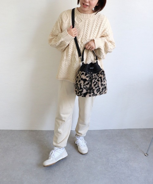 T・S・L（ティーエスエル）の「ボア2wayショルダーバッグ（ショルダーバッグ・レディース・チャコールグレー/レオパード/ベージュ・FREE）」の6枚目の写真