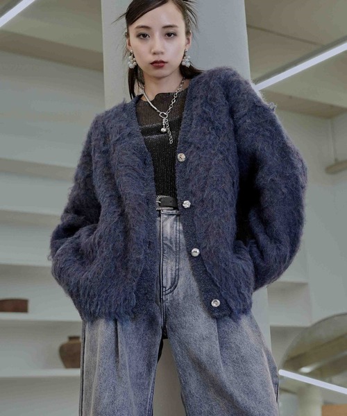 HARE（ハレ）の「ビンテージライクVネックニットカーディガン(HARE)（カーディガン/ボレロ・レディース・イエロー/グレー/ブルー・FREE）」の2枚目の写真