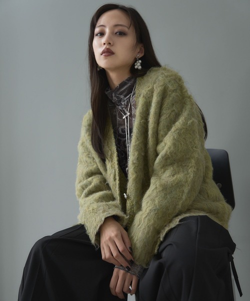 HARE（ハレ）の「ビンテージライクVネックニットカーディガン(HARE)（カーディガン/ボレロ・レディース・イエロー/グレー/ブルー・FREE）」の4枚目の写真