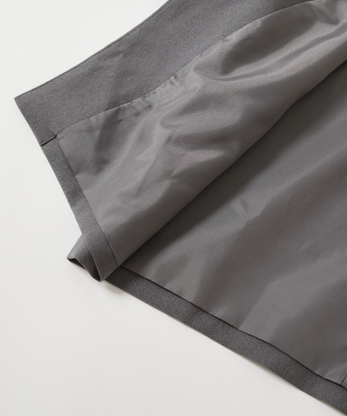 devirock(デビロック)の「フォーマル ノーカラージャケット セットアップ(ロングパンツ)(スーツセット・キッズ・チャコール/ブラック系/グレー系/ダークネイビー/ライトグレー/ブラック/ブラウン系/ブルー系・100cm/110cm/120cm/130cm/140cm/150cm/160cm)」の18枚目の写真