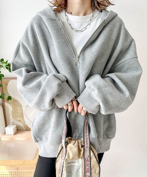 AMELY（エミリー）の「【インフルエンサーコラボ】ワッフルハーフジップ セットアップ（セットアップ・レディース・ブラック/グレー/ライトグレー/ブラウン・M/L）」の16枚目の写真