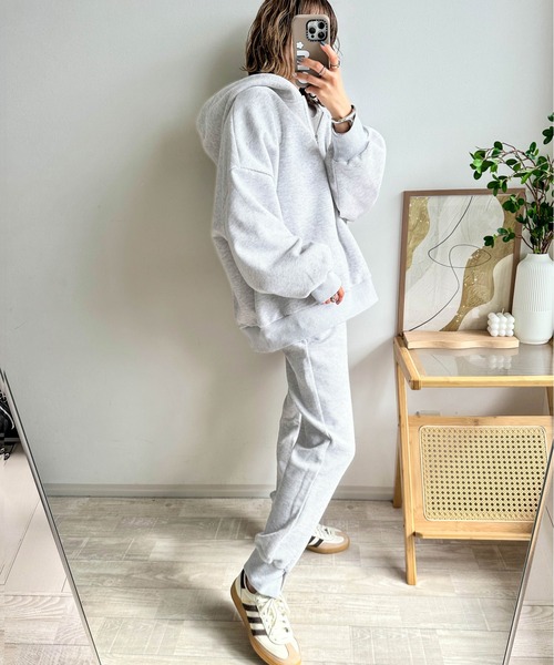 AMELY（エミリー）の「【インフルエンサーコラボ】ワッフルハーフジップ セットアップ（セットアップ・レディース・ブラック/グレー/ライトグレー/ブラウン・M/L）」の6枚目の写真