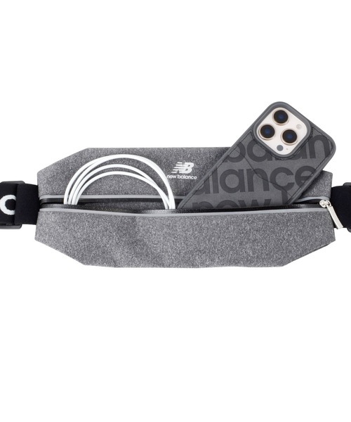 NEW BALANCE（ニューバランス）の「ニューバランス [ランニングポーチ] Lサイズ スポーツ ランニング スマホポーチ ケース 小物入れ（スポーツグッズ・メンズ・ブラック/グレー・L）」の15枚目の写真
