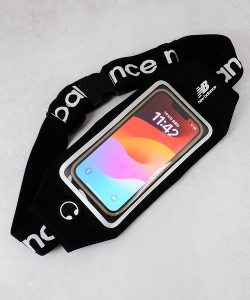 NEW BALANCE（ニューバランス）の「ニューバランス [ランニングポーチ] Lサイズ スポーツ ランニング スマホポーチ ケース 小物入れ（スポーツグッズ・メンズ・ブラック/グレー・L）」の21枚目の写真