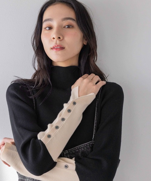 LOWRYS FARM（ローリーズファーム）の「ツートーンニットタートル 284588（ニット/セーター・レディース・アイボリー/ブラック/グレー・FREE）」の2枚目の写真