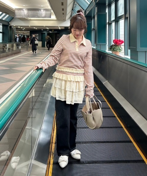 idem(イデム)の「【 再入荷 / 新色追加 】 frill polo shirt/フリルポロシャツ(Tシャツ/カットソー・レディース・ベージュ/レッド/ネイビー/グレー・FREE)」の6枚目の写真