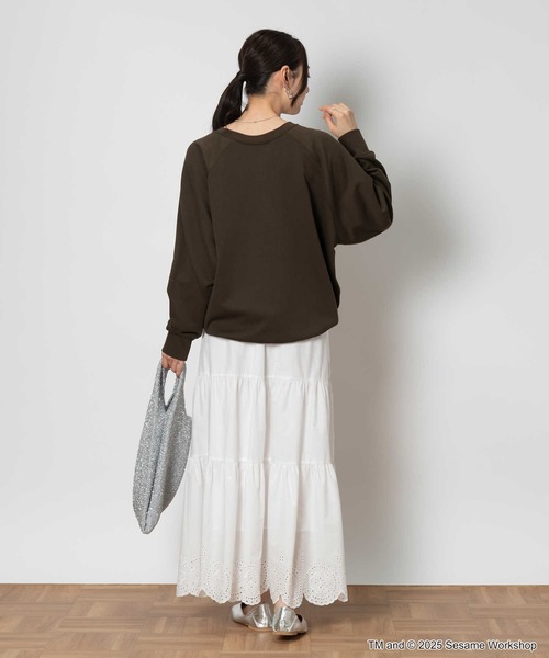 Right-on（ライトオン）の「【SESAME STREET】クルーネックスウェット（スウェット・レディース・ブラウン/ネイビー/ダークグレー/グレー・M/XL/L）」の20枚目の写真