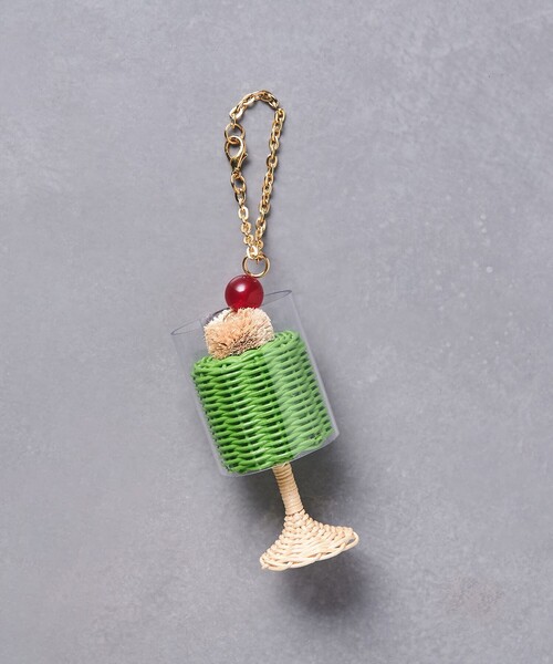 UNITED ARROWS（ユナイテッドアローズ）の「ラタン チャーム②（キーホルダー・レディース・ケリーグリーン/イエロー/レッド/ブラウン・FREE）」の3枚目の写真