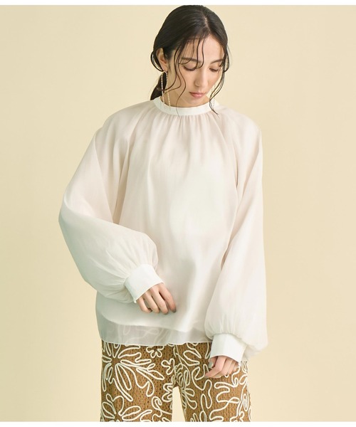 Settimissimo（セッティミッシモ）の「マット シアー レイヤード ボリュームスリーブ ブラウス（シャツ/ブラウス・レディース・オフホワイト/ブラック・FREE）」の3枚目の写真