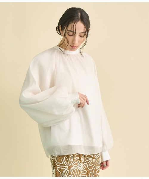 Settimissimo（セッティミッシモ）の「マット シアー レイヤード ボリュームスリーブ ブラウス（シャツ/ブラウス・レディース・オフホワイト/ブラック・FREE）」の5枚目の写真