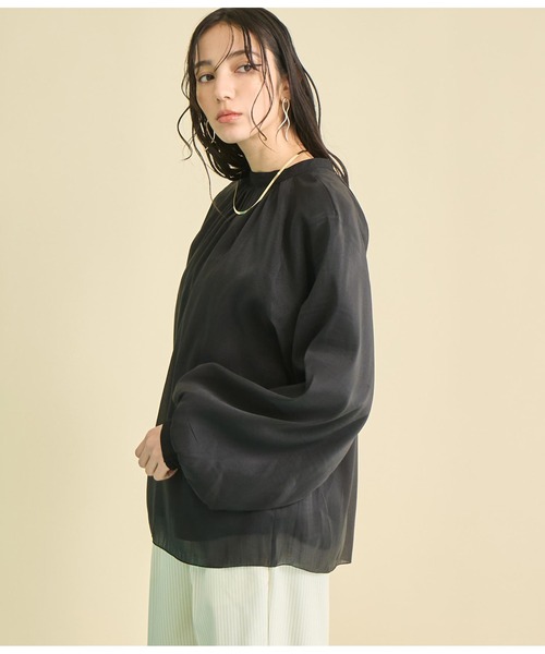 Settimissimo（セッティミッシモ）の「マット シアー レイヤード ボリュームスリーブ ブラウス（シャツ/ブラウス・レディース・オフホワイト/ブラック・FREE）」の17枚目の写真