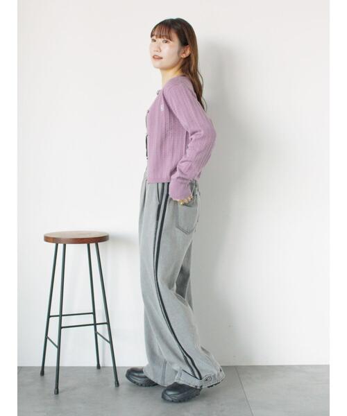 ehka sopo（エヘカソポ）の「細ケーブル刺繍カーディガン（カーディガン/ボレロ・レディース・サックスブルー/ブラック/キナリ/ラベンダー・F）」の10枚目の写真