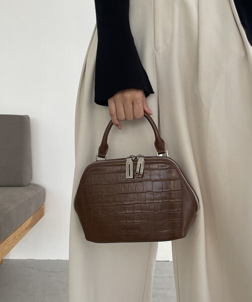 CAPRICIEUX LE'MAGE（カプリシューレマージュ）の「〈ADD CULUMN/アドカラム〉FIGRE SQUARE BOSTON（ボストンバッグ・レディース・ブラウン/ブラック・FREE）」の10枚目の写真