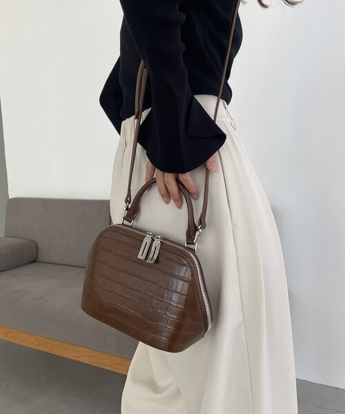 CAPRICIEUX LE'MAGE（カプリシューレマージュ）の「〈ADD CULUMN/アドカラム〉FIGRE SQUARE BOSTON（ボストンバッグ・レディース・ブラウン/ブラック・FREE）」の13枚目の写真