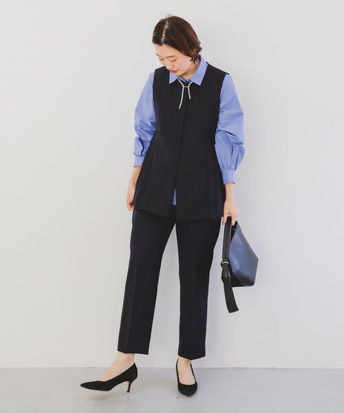 le.coeur blanc(ルクールブラン)の「ツインクロスサイドプリーツベスト(その他アウター・レディース・ベージュ/ネイビー・38)」の16枚目の写真