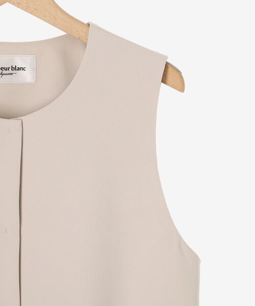 le.coeur blanc(ルクールブラン)の「ツインクロスサイドプリーツベスト(その他アウター・レディース・ベージュ/ネイビー・38)」の20枚目の写真