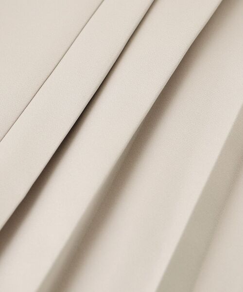 le.coeur blanc(ルクールブラン)の「ツインクロスサイドプリーツベスト(その他アウター・レディース・ベージュ/ネイビー・38)」の22枚目の写真