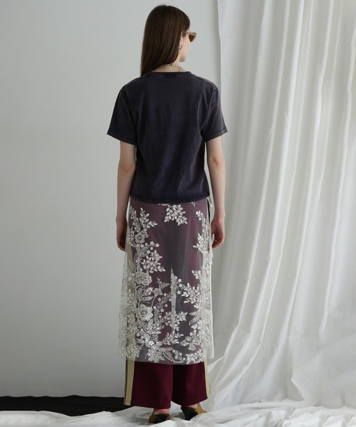 ROSE BUD(ローズバッド)の「LOGO T-SHIRT(Tシャツ/カットソー・レディース・レッド/ブルー/ネイビー・ONE SIZE)」の7枚目の写真