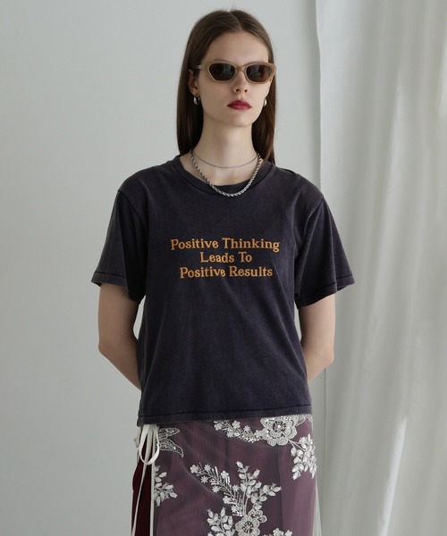 ROSE BUD(ローズバッド)の「LOGO T-SHIRT(Tシャツ/カットソー・レディース・レッド/ブルー/ネイビー・ONE SIZE)」の9枚目の写真