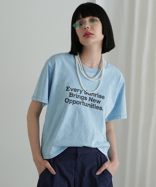 ROSE BUD(ローズバッド)の「LOGO T-SHIRT(Tシャツ/カットソー・レディース・レッド/ブルー/ネイビー・ONE SIZE)」の21枚目の写真