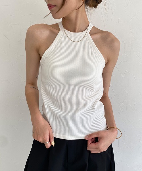 新品タグ付き✨ Eloise タンクトップ セール】【カップ付き】ホルターネックタンクトップ（タンク