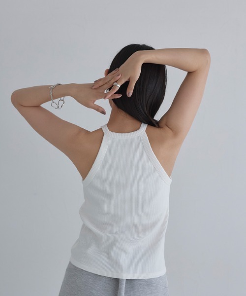 BEEDEN タンクトップ 白 シルクライクポリサテンタンクトップ｜BIGI online store - ビギ