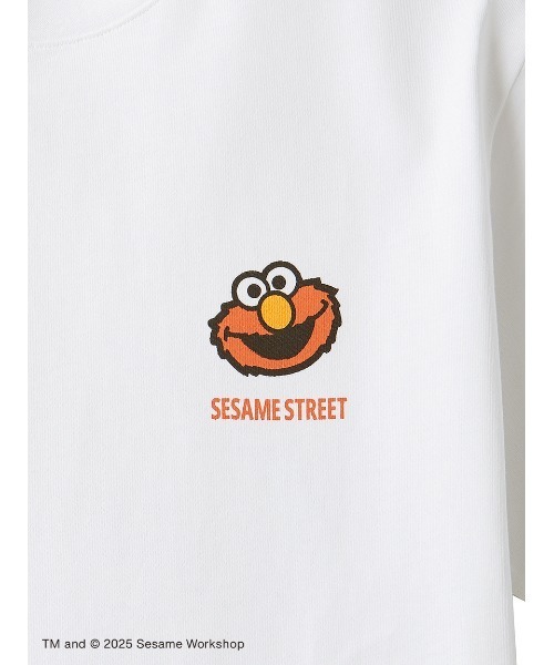 SESAME STREET(セサミストリート)の「【UNISEX】キャラクターアートTシャツ(ELMO&FRIENDS)(Tシャツ/カットソー・レディース・ホワイト/スカイブルー・MEDIUM/LARGE)」の15枚目の写真