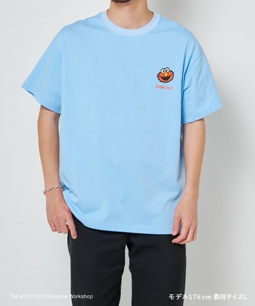 SESAME STREET(セサミストリート)の「【UNISEX】キャラクターアートTシャツ(ELMO&FRIENDS)(Tシャツ/カットソー・レディース・ホワイト/スカイブルー・MEDIUM/LARGE)」の9枚目の写真