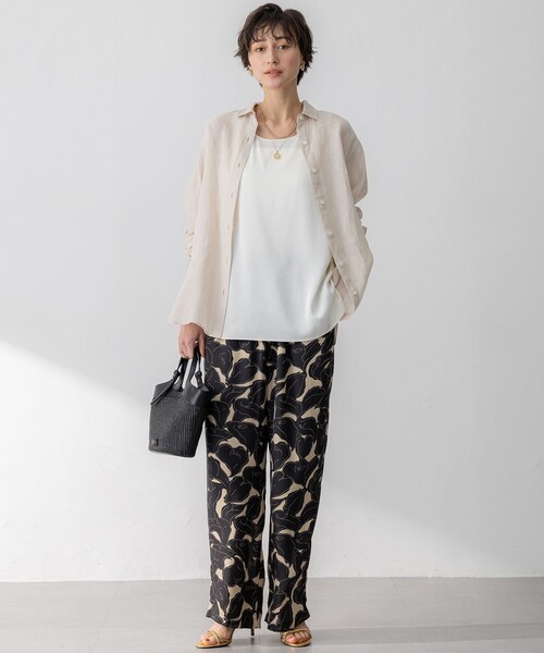 23区 L（ニジュウサンクオオキイサイズ）の「LIBECO ベーシック シャツ（シャツ/ブラウス・レディース・ネイビー系/オレンジ系1/ダークグリーン系1/ダークブラウン系1/ふじ色系1/ホワイト系/ローズ系/ベージュ系・44/46/48/50）」の18枚目の写真