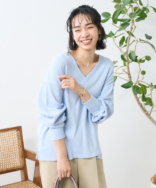 FREAK'S STORE(フリークスストア)の「アーミーフライス VネックロンT/無地 リブVネックロンT(Tシャツ/カットソー・レディース・オフホワイト/チャコールグレー/グレー/サックスブルー・フリ-)」の1枚目の写真