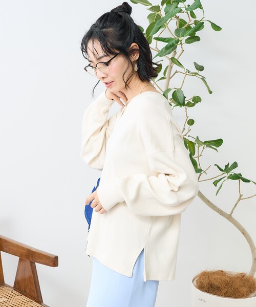 FREAK'S STORE(フリークスストア)の「アーミーフライス VネックロンT/無地 リブVネックロンT(Tシャツ/カットソー・レディース・オフホワイト/チャコールグレー/グレー/サックスブルー・フリ-)」の14枚目の写真