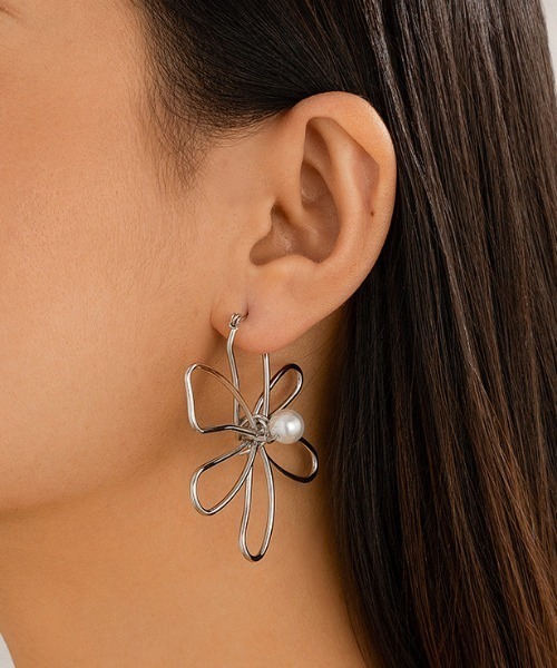 Burner(バーナー)の「【OKUOKU 0909】フラワー シンプル デザイン 両耳ピアス oku-pierce-724969757453-4【RBTS】(ピアス(両耳用)・レディース・シルバー/ゴールド/ゴールド系その他/シルバー系その他・FREE)」の9枚目の写真