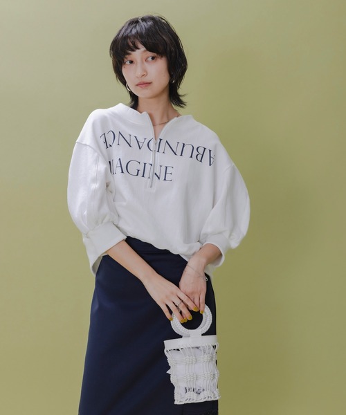 Eimee Law（エイミーロウ）の「テキストプリント ハーフジップボートネックスウェット（Tシャツ/カットソー・レディース・ダークネイビー/オフホワイト/アイボリー・FREE）」の7枚目の写真