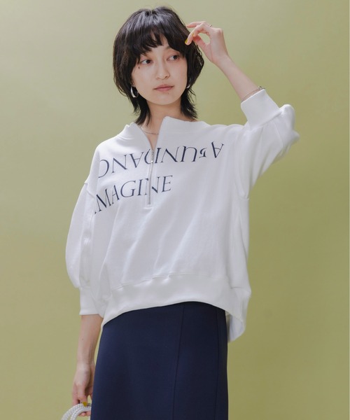 Eimee Law（エイミーロウ）の「テキストプリント ハーフジップボートネックスウェット（Tシャツ/カットソー・レディース・ダークネイビー/オフホワイト/アイボリー・FREE）」の8枚目の写真