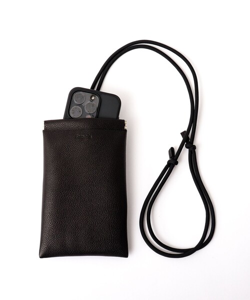 EARLE(アール)の「【EARLE/アール】Mobile Leather Pouch 別注レザーポーチ(ショルダーバッグ・メンズ・ブラック・FREE)」の8枚目の写真