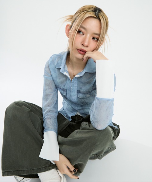 Clum(クルム)の「デニムプリントタイトトップス(Tシャツ/カットソー・レディース・ブルー・SMALL/MEDIUM)」の9枚目の写真