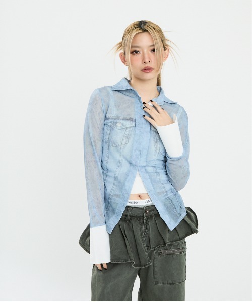 Clum(クルム)の「デニムプリントタイトトップス(Tシャツ/カットソー・レディース・ブルー・SMALL/MEDIUM)」の4枚目の写真