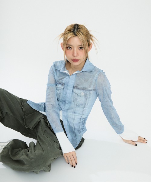 Clum(クルム)の「デニムプリントタイトトップス(Tシャツ/カットソー・レディース・ブルー・SMALL/MEDIUM)」の5枚目の写真