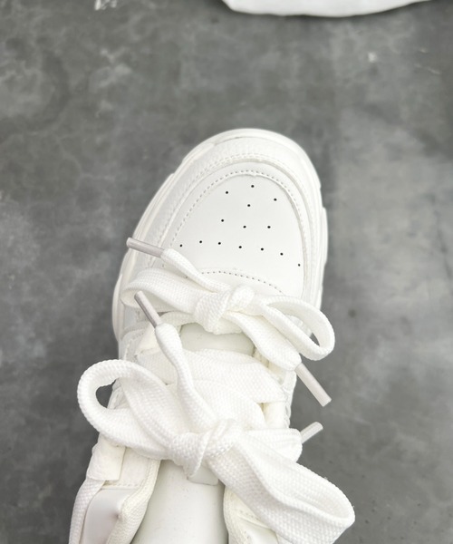 Shoes in Closet(シューズインクローゼット)の「【再入荷】+10.0㎝ 厚底 インヒール入り 2WAY ダブルリボン シューレース ボリューム スニーカー 2495(スニーカー・レディース・ブラック/ホワイト・S/M/L/LL)」の12枚目の写真