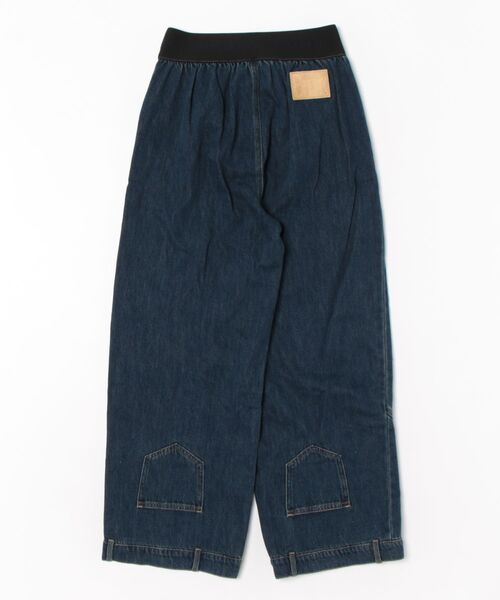 BITTOKO（ビットコ）の「裾ZIPデザインデニム（デニムパンツ・レディース・ブルー・MEDIUM/LARGE）」の2枚目の写真