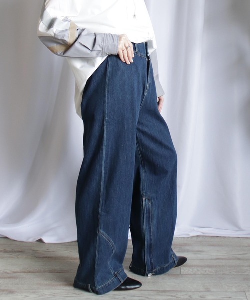 BITTOKO（ビットコ）の「裾ZIPデザインデニム（デニムパンツ・レディース・ブルー・MEDIUM/LARGE）」の11枚目の写真