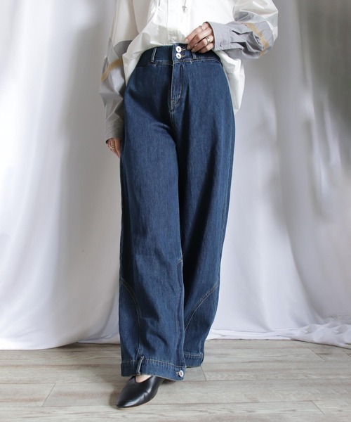 BITTOKO（ビットコ）の「裾ZIPデザインデニム（デニムパンツ・レディース・ブルー・MEDIUM/LARGE）」の7枚目の写真