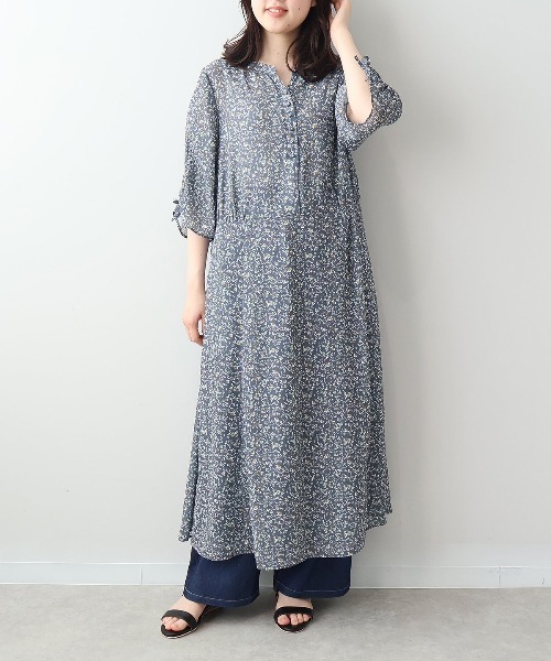 leswel(レスウェル)の「【L~5L 大きいサイズ】花柄ドロストスリーブワンピース 半袖 春夏(ワンピース・レディース・チャコールグレー/ブルー・LL/3L/4L/5L/L)」の2枚目の写真