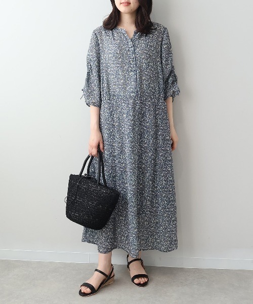 leswel(レスウェル)の「【L~5L 大きいサイズ】花柄ドロストスリーブワンピース 半袖 春夏(ワンピース・レディース・チャコールグレー/ブルー・LL/3L/4L/5L/L)」の9枚目の写真